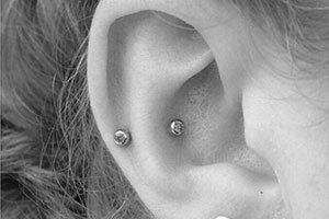 Piercing Antihelix Aviles